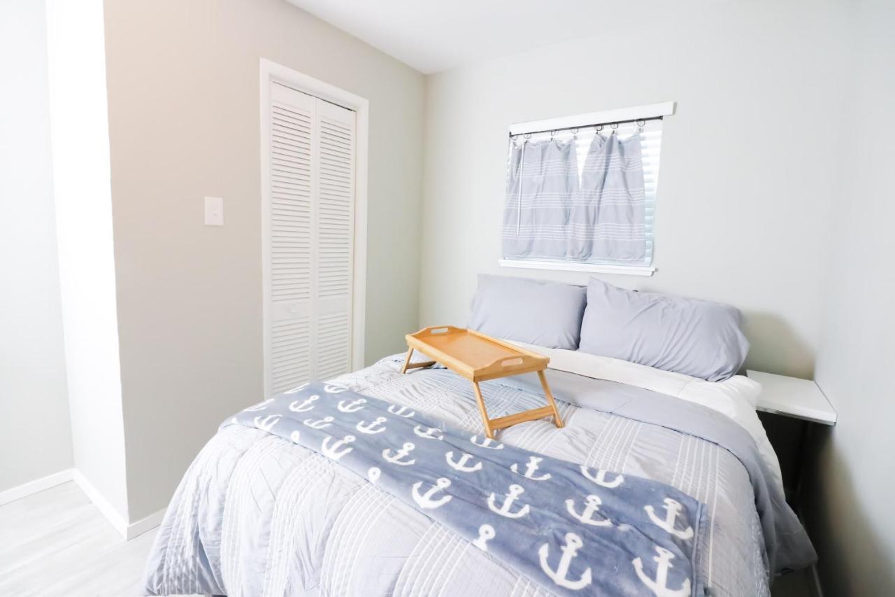Sunny Daze Walk To Beach 2 Decks Pet Friendly Has A Mini Bar Galveston Esterno foto