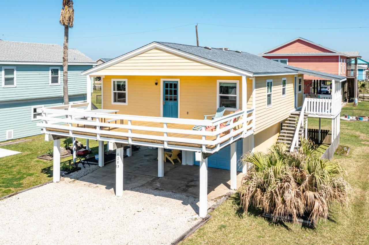 Sunny Daze Walk To Beach 2 Decks Pet Friendly Has A Mini Bar Galveston Esterno foto